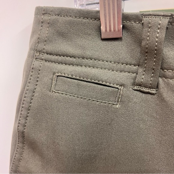 NWT Eddie Bauer Vashon Fit Olive Cropped Straight Leg Pants Size 14 - Picture 5 of 14